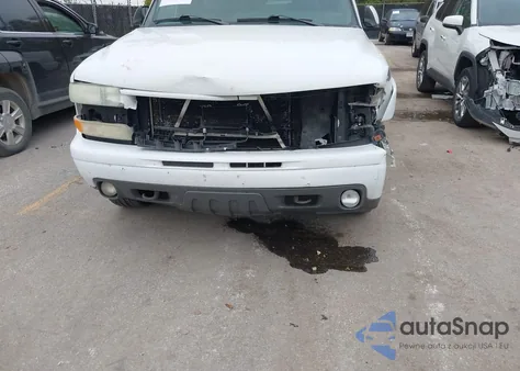 2002 Chevrolet Suburban 1500 Z71 from USA, damaged, VIN 3GNFK16Z82G249989